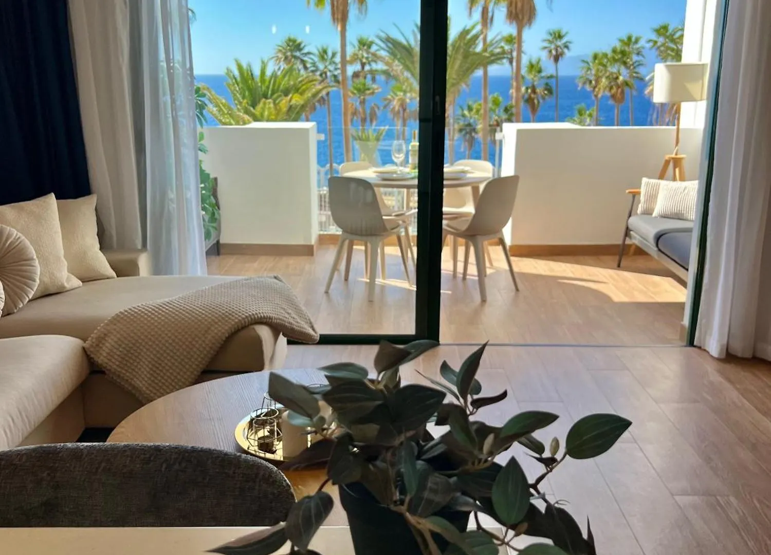 公寓 Callao Ocean View Luxury, Air Condition, Wifi 卡亚俄萨尔瓦赫