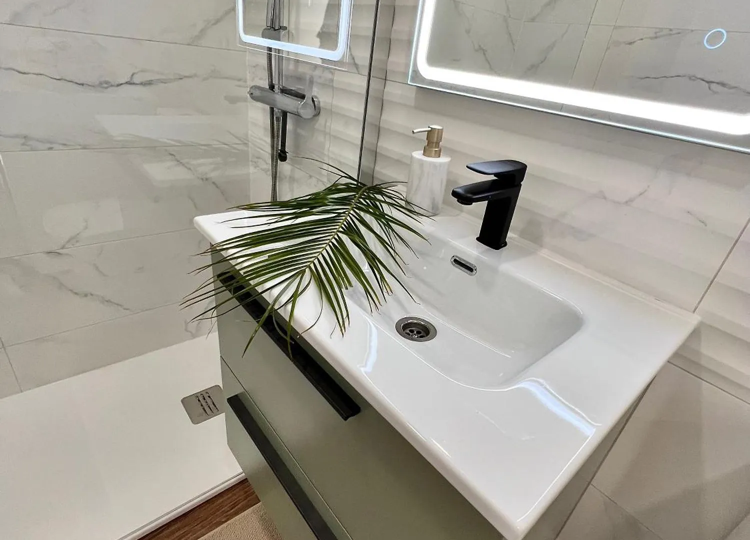 Callao Ocean View Luxury, Air Condition, Wifi 卡亚俄萨尔瓦赫 0*,  西班牙