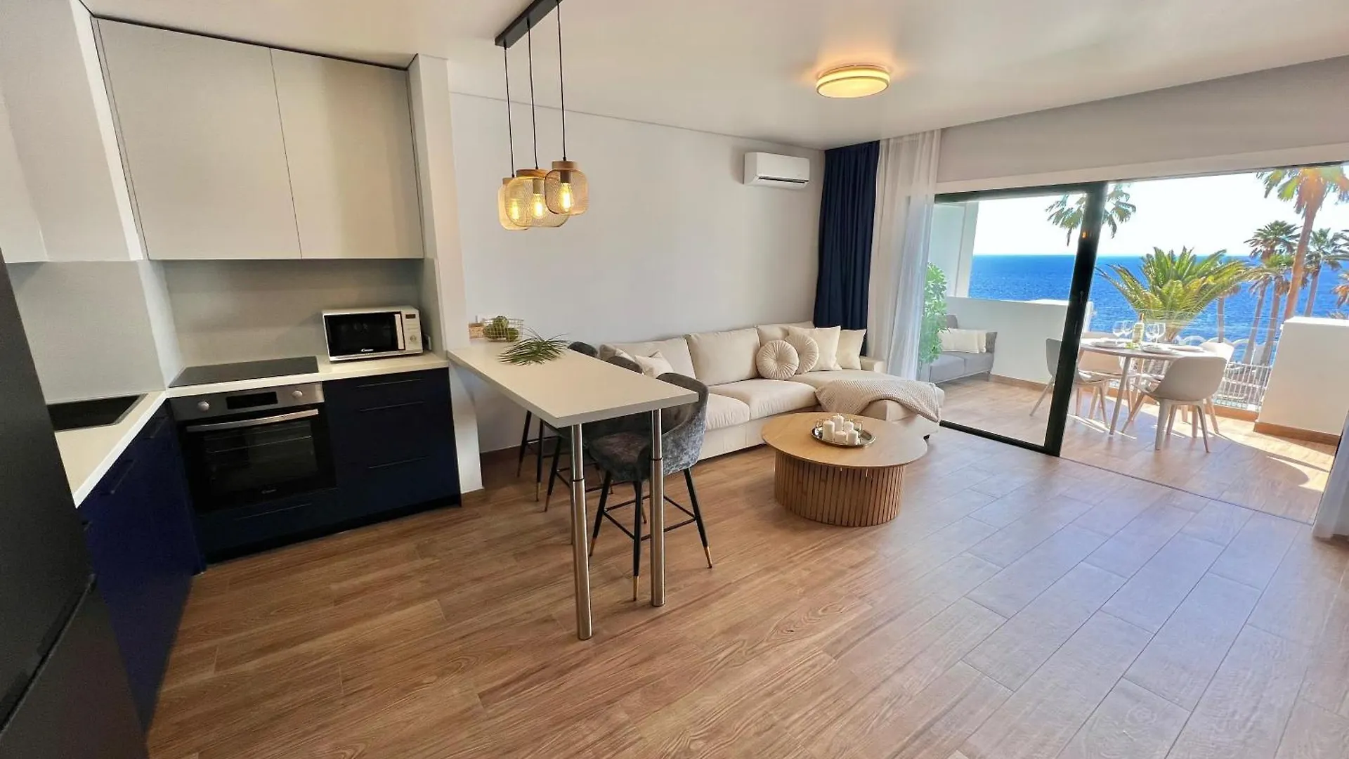 公寓 Callao Ocean View Luxury, Air Condition, Wifi 卡亚俄萨尔瓦赫